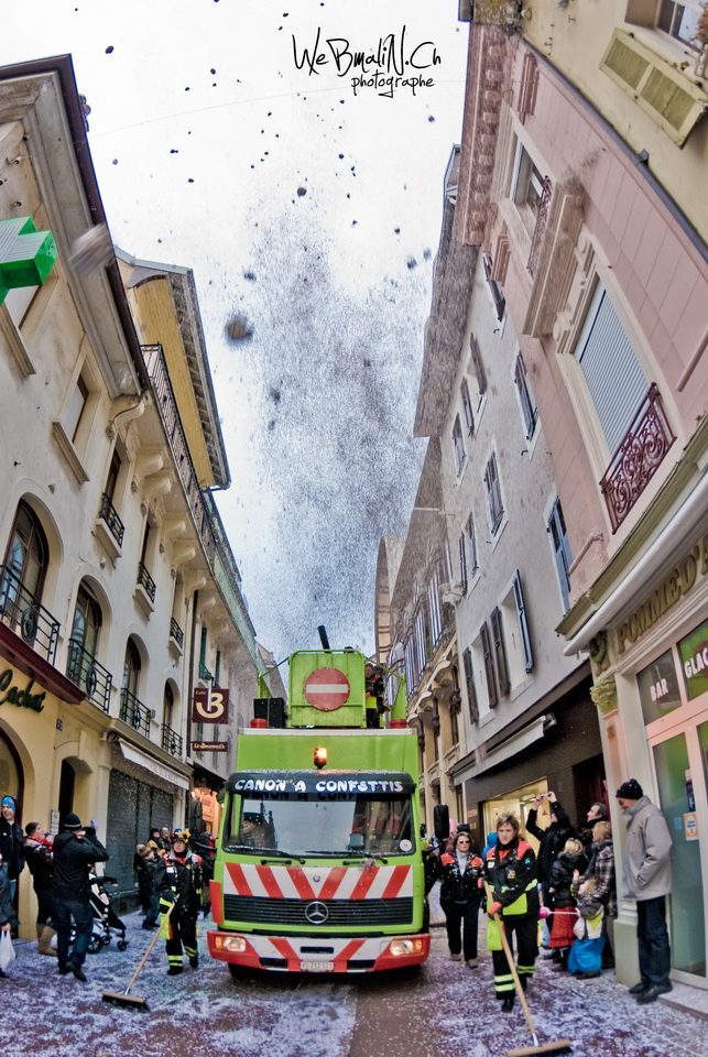 Canaval Evian Canon Confettis