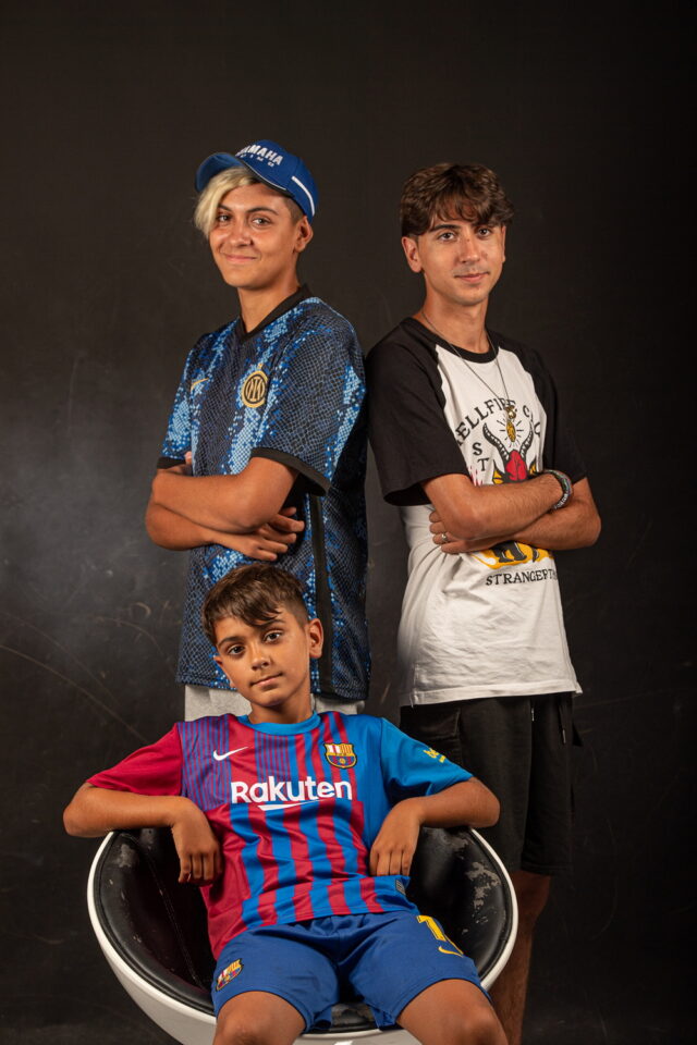 Portfolio - Seance Famille - Studio - 3 Freres - aaDSC_3550-1